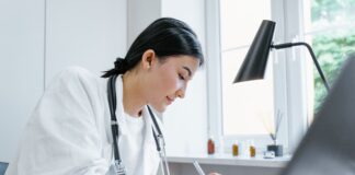 Which of Your Healthcare Desks Is Carrying the Others?